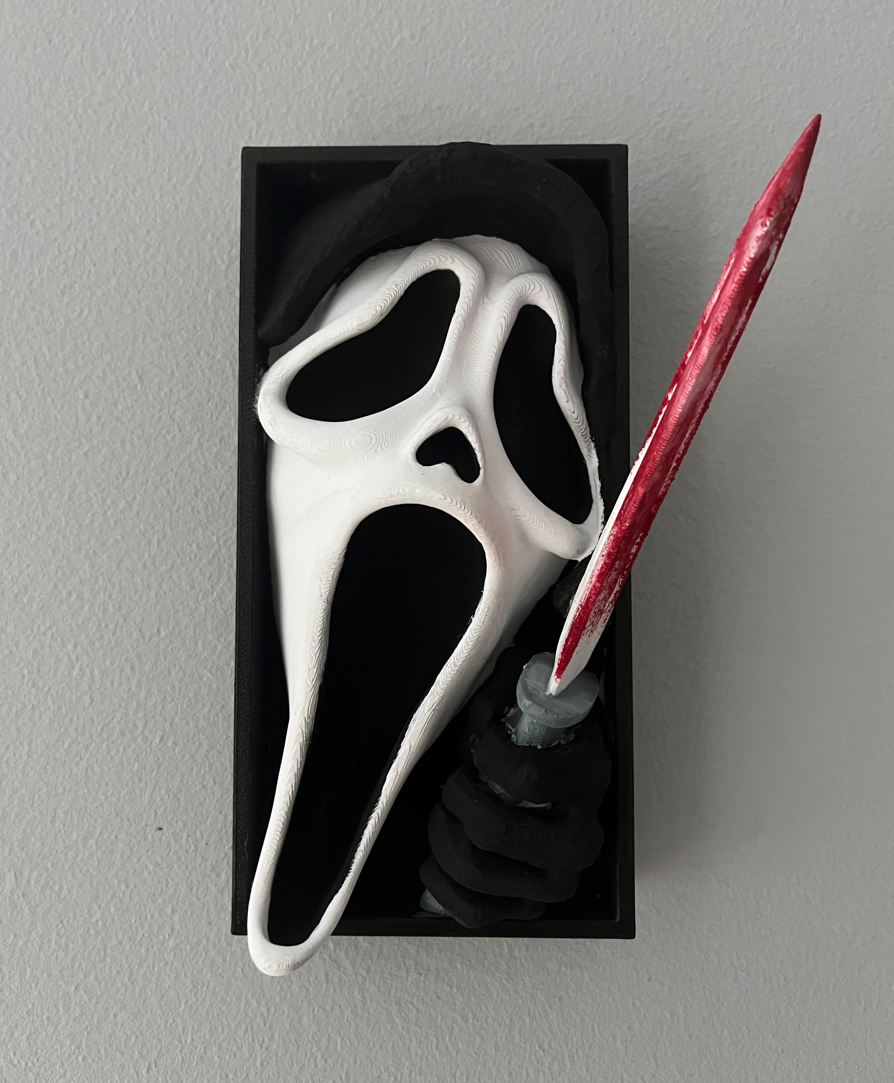 Angolo Libreria "Sussurri nella Notte" – Ispirazione Horror Slasher